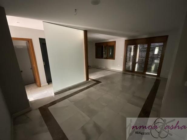 For sale of chalet in Madrid