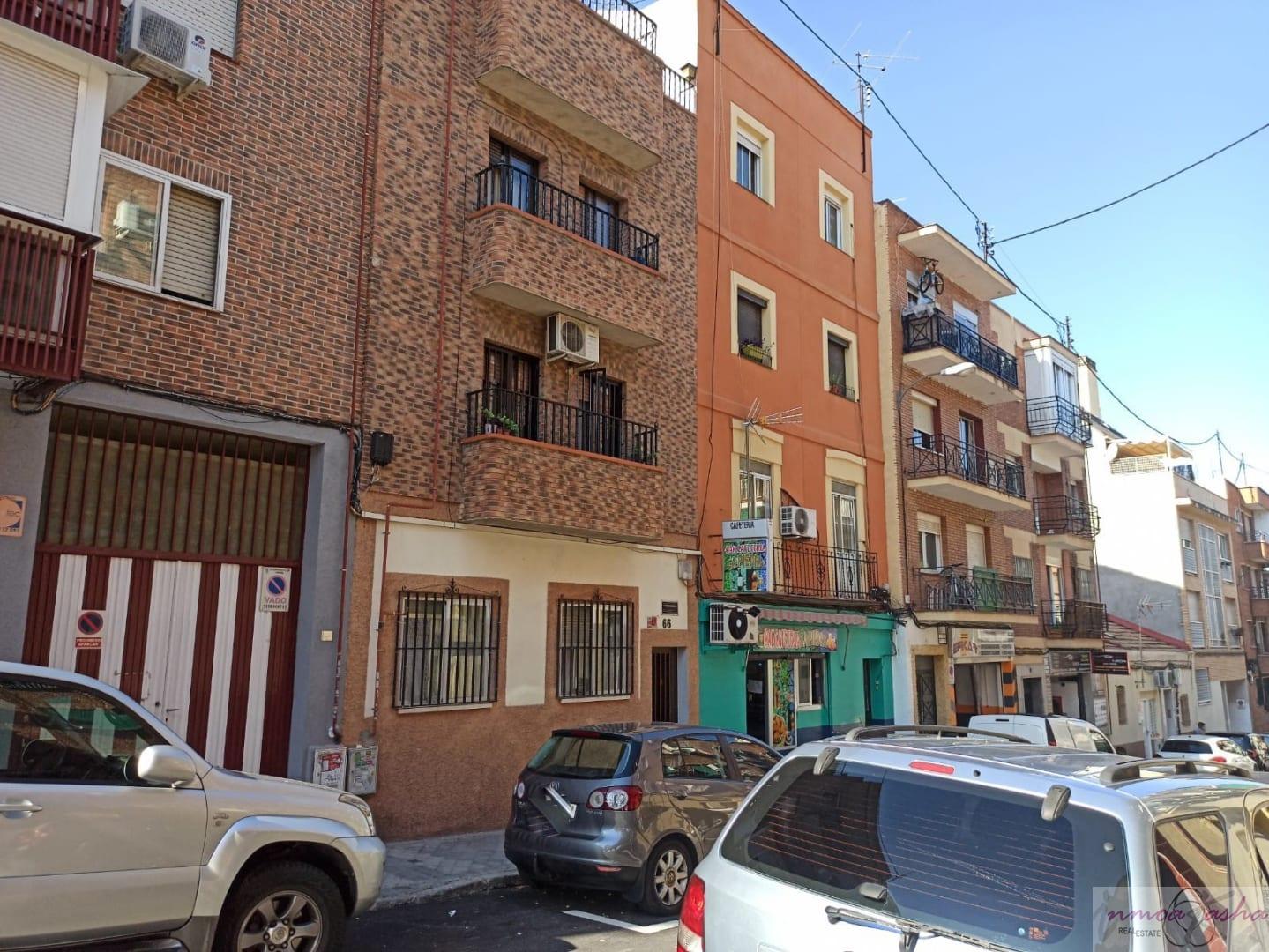 For sale of apartment in Madrid