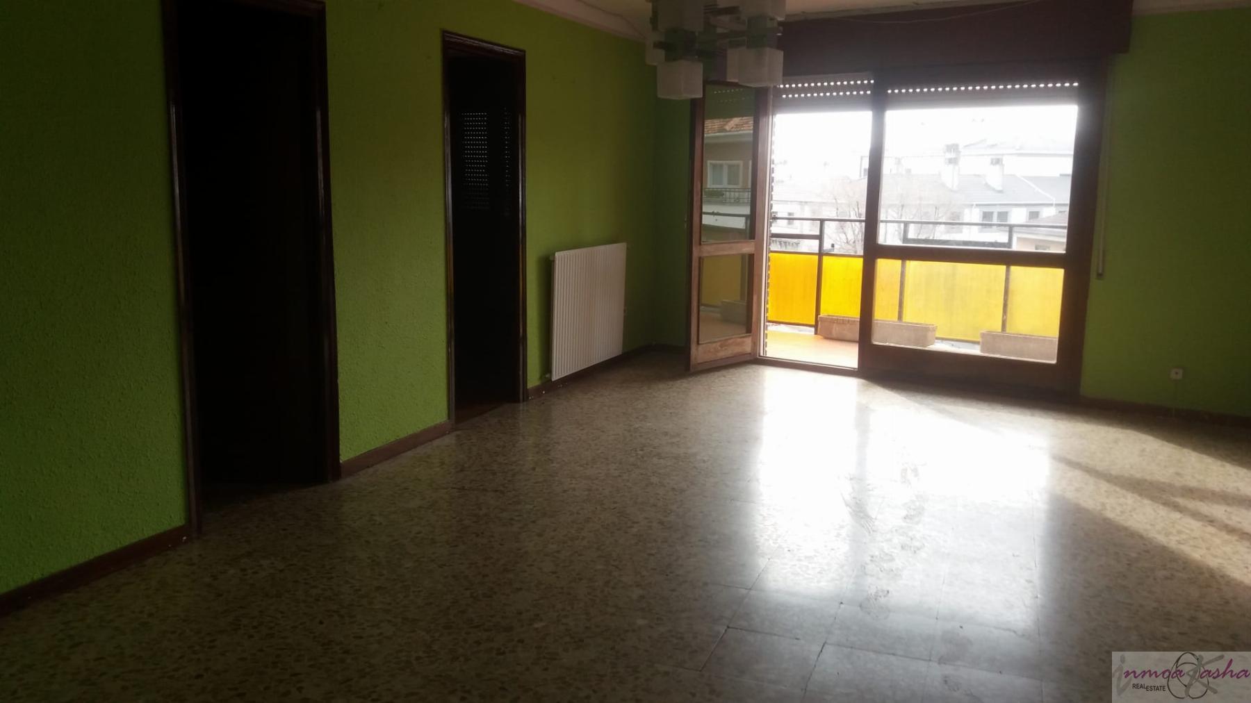 For sale of flat in Guadarrama