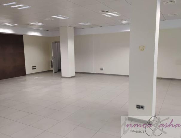 For sale of commercial in Madrid