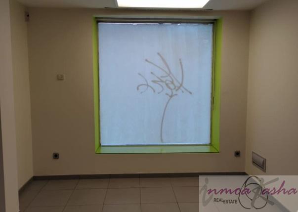 For sale of commercial in Madrid