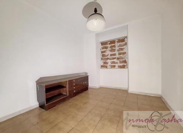 For sale of flat in Madrid