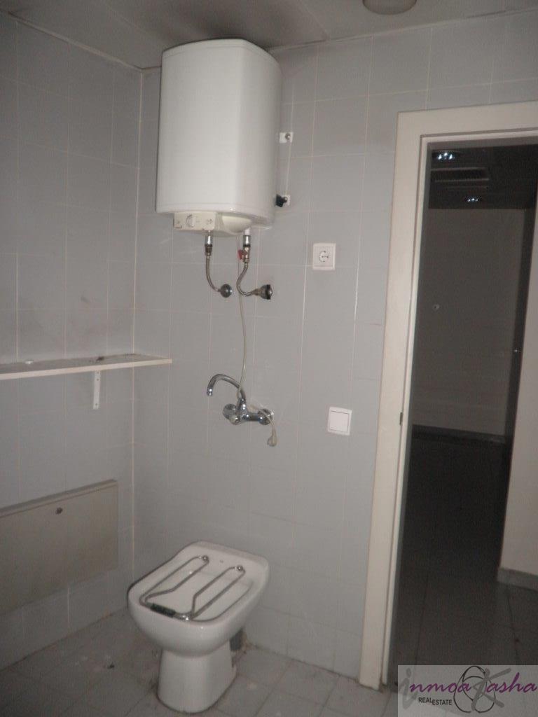 For sale of commercial in Madrid