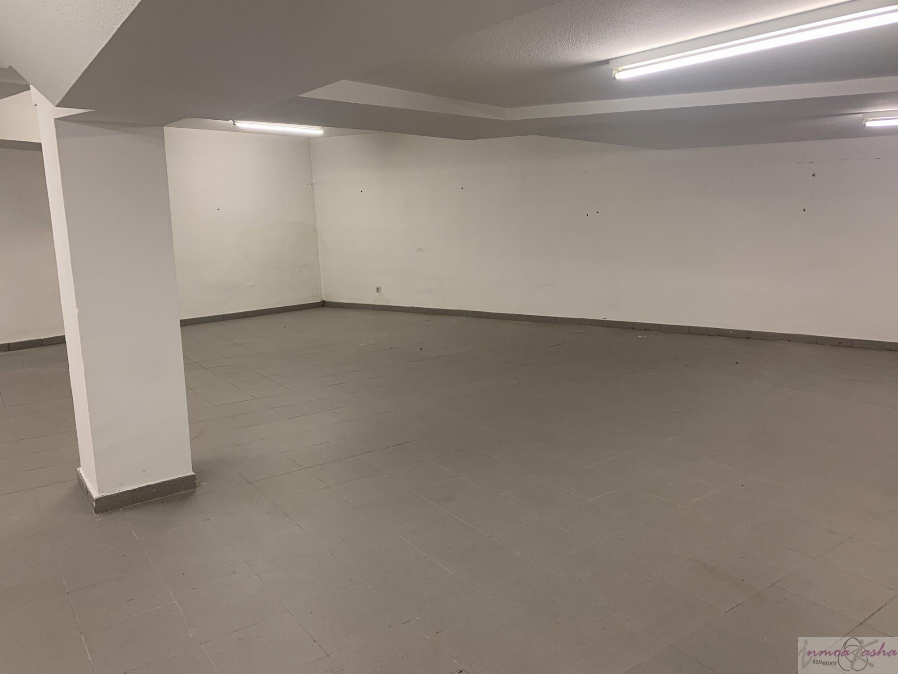 For sale of commercial in Madrid
