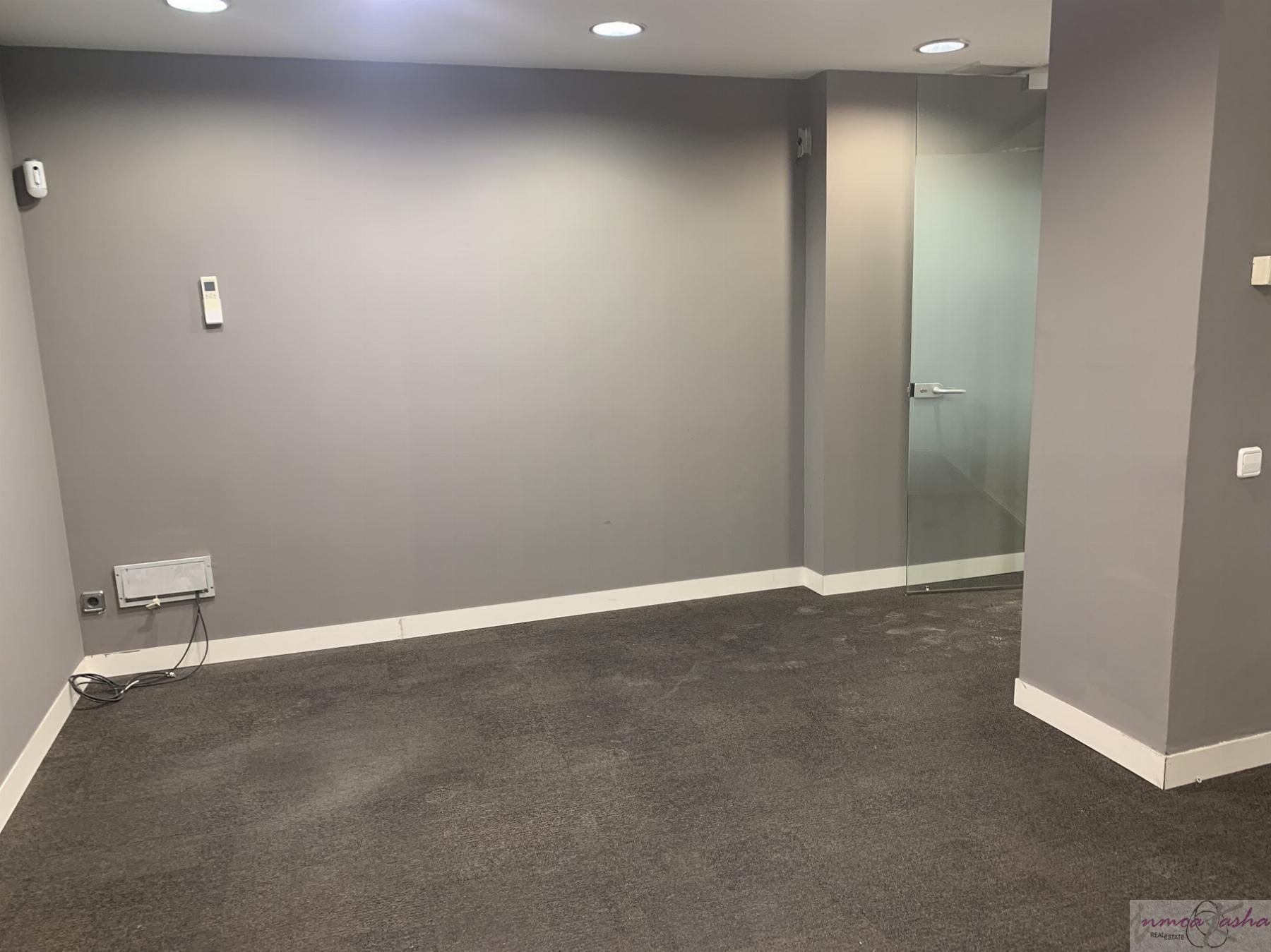 For sale of commercial in Madrid