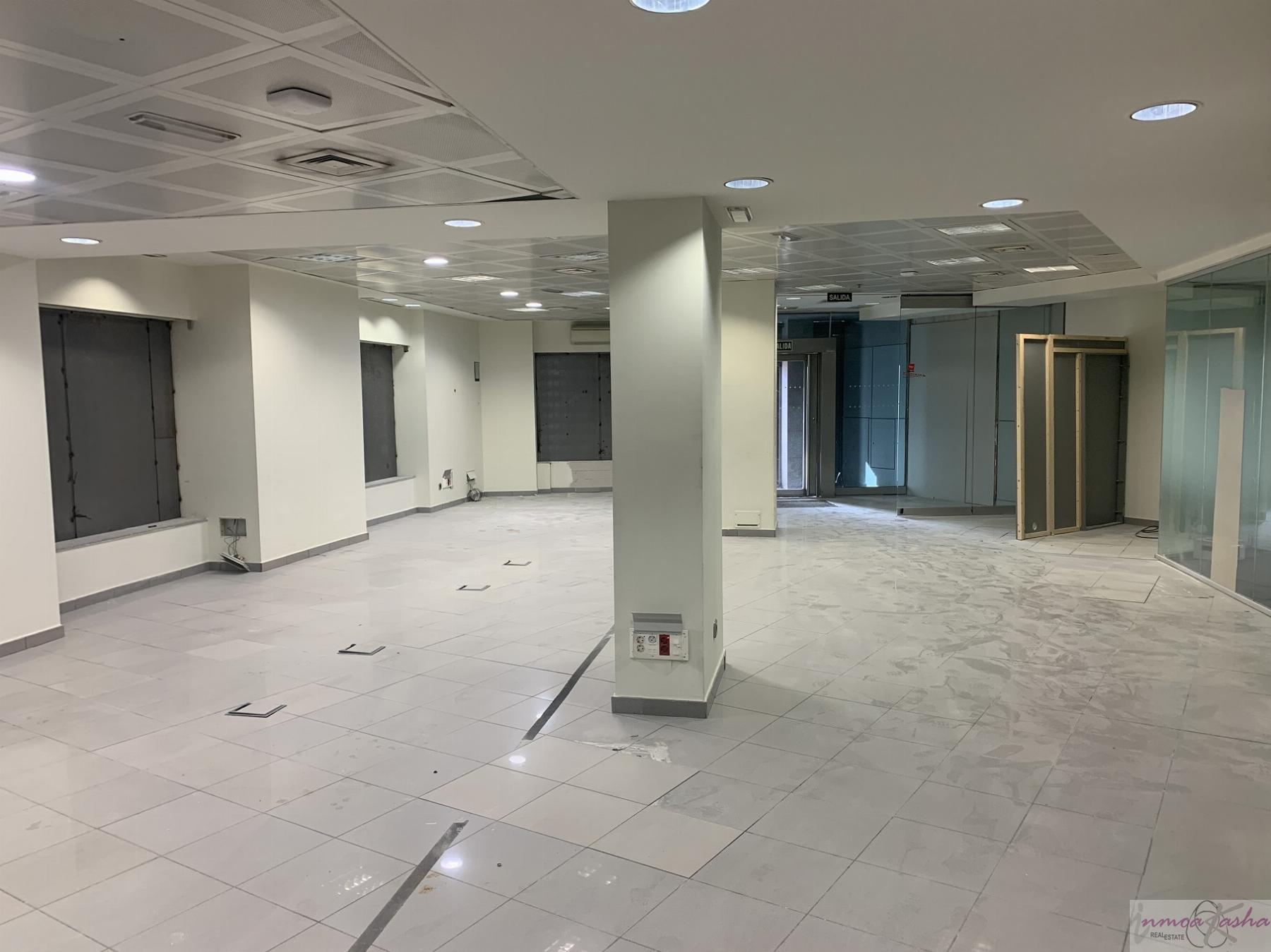 For sale of commercial in Madrid