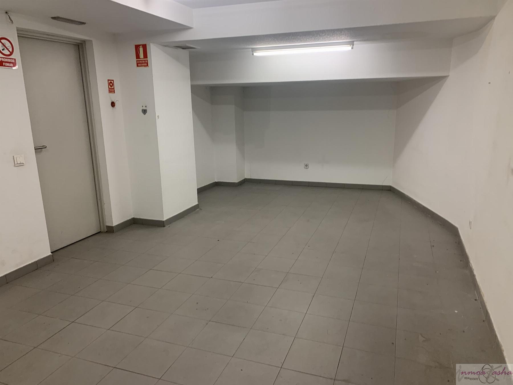 For sale of commercial in Madrid