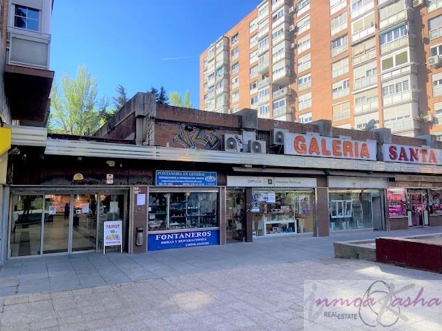 For sale of commercial in Madrid