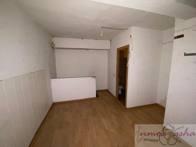 For sale of commercial in Madrid