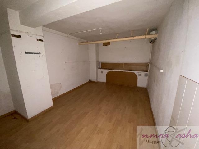 For sale of commercial in Madrid