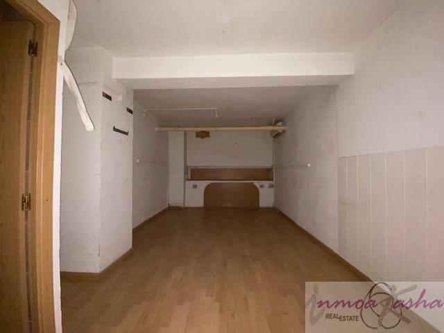 For sale of commercial in Madrid