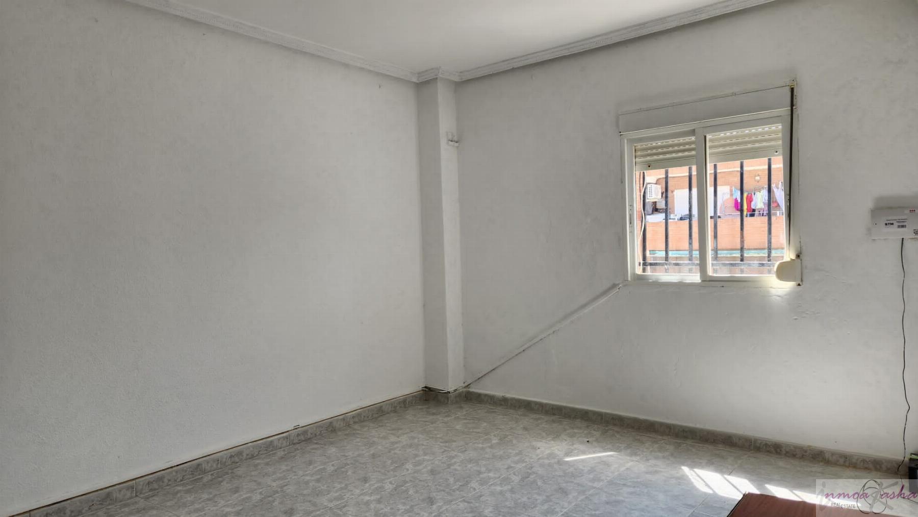 For sale of flat in Aranjuez