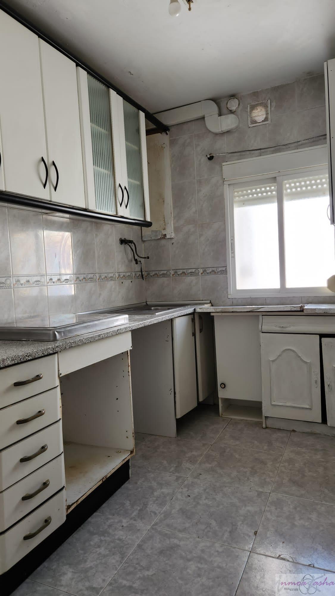 For sale of flat in Aranjuez