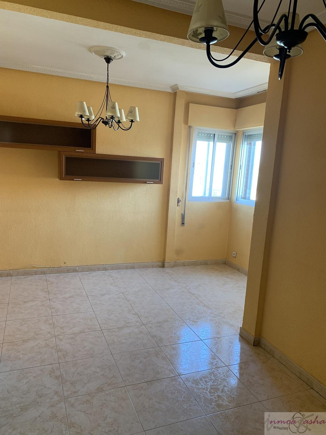 For sale of flat in Torres de la Alameda