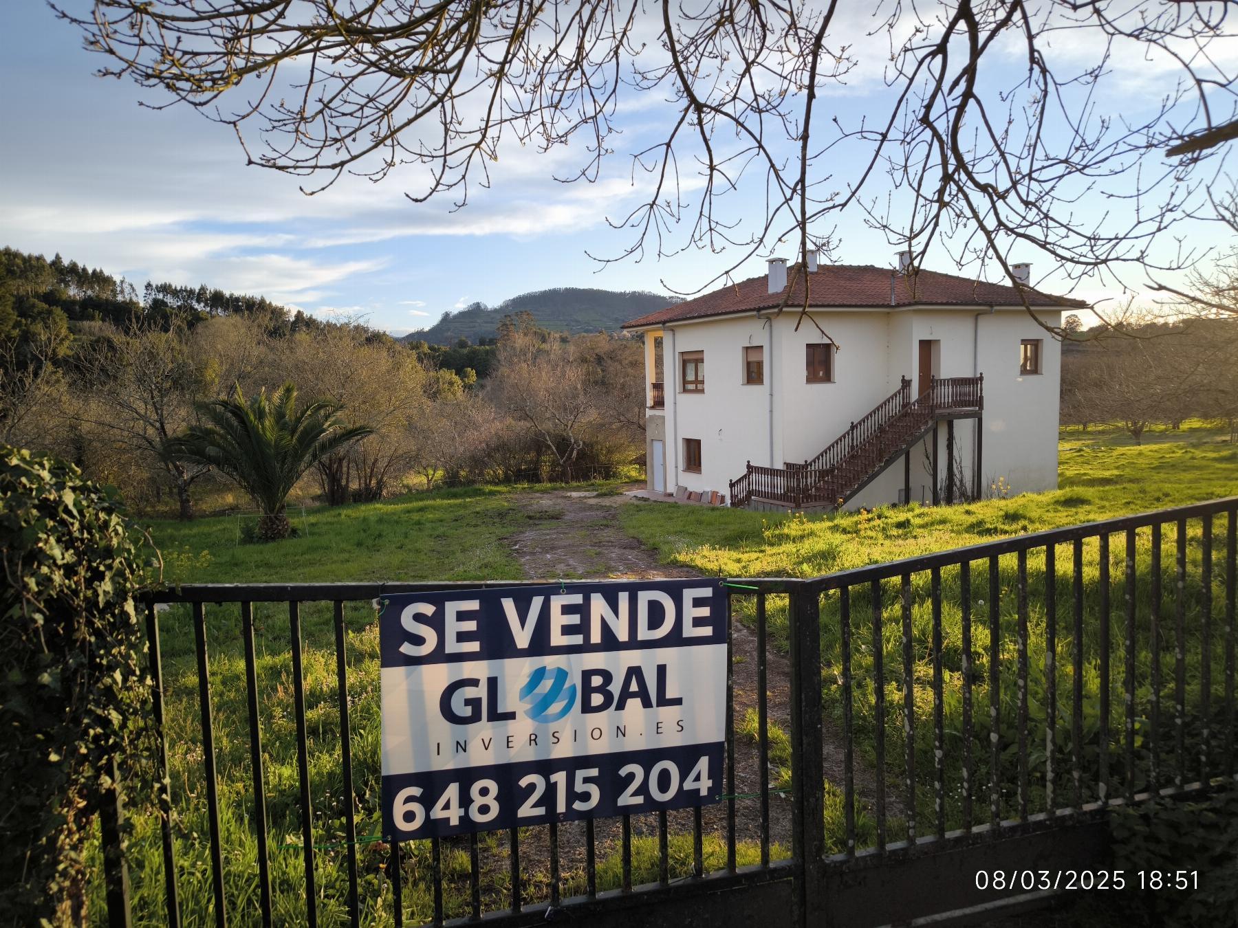 For sale of chalet in Villaviciosa