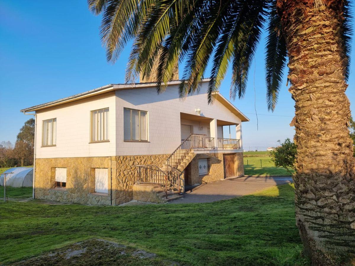 Venta de casa en Villaviciosa
