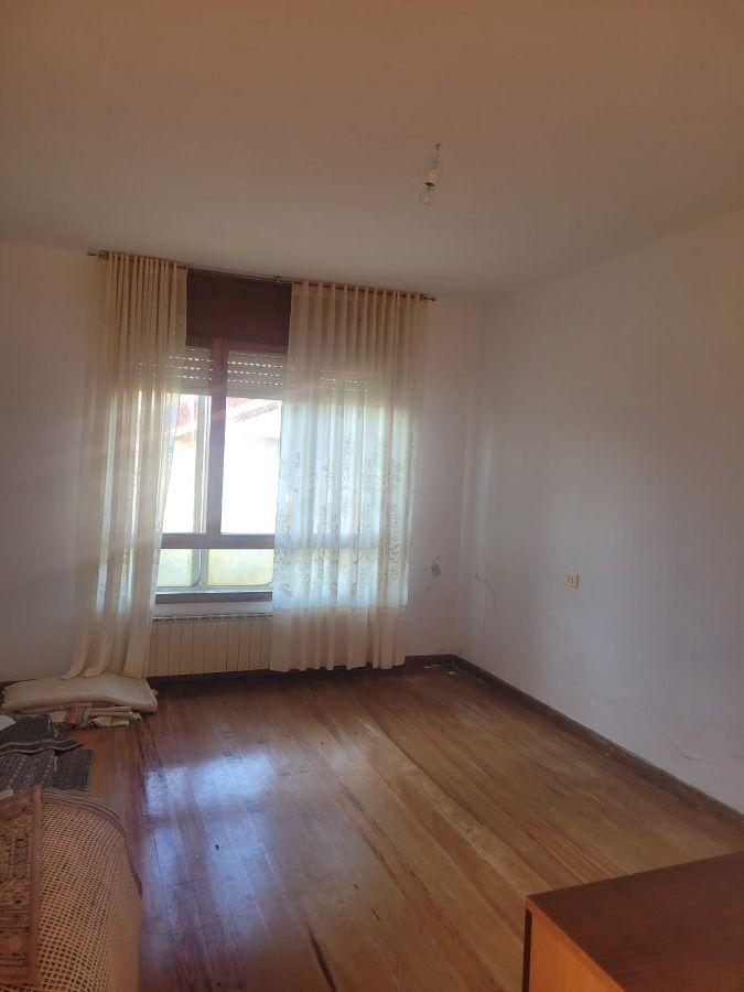 For sale of house in Villaviciosa