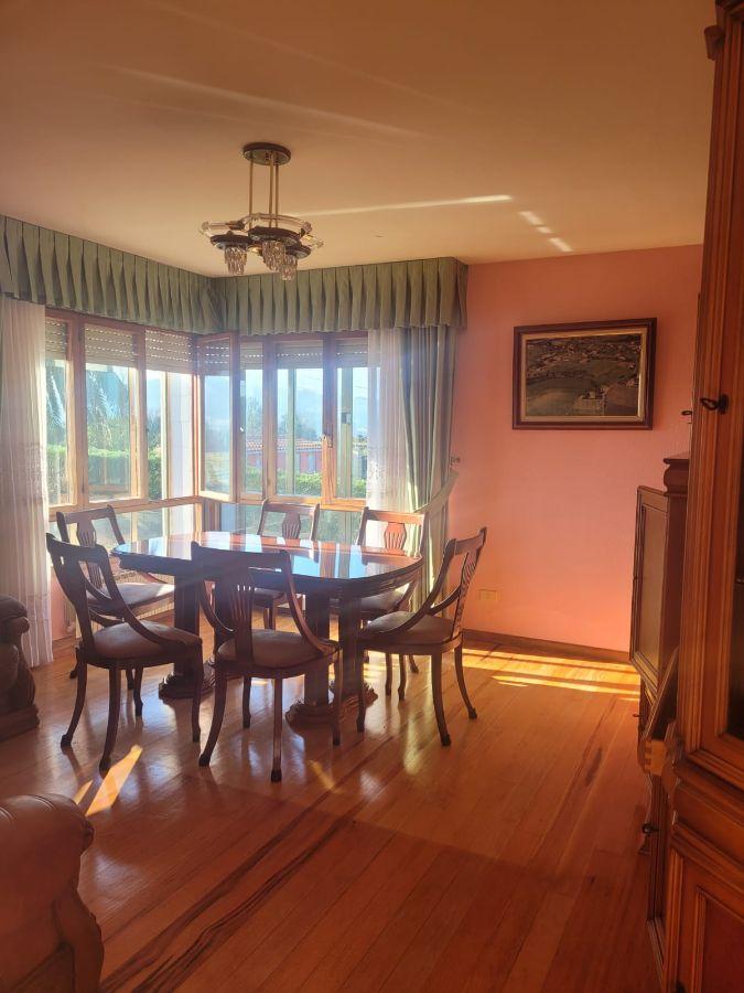 For sale of house in Villaviciosa
