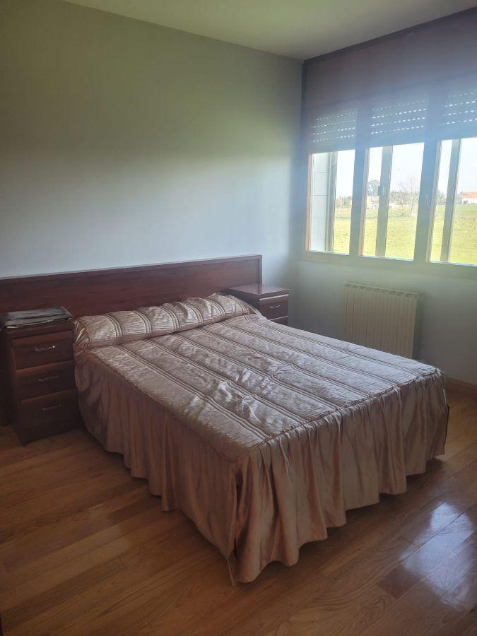 For sale of house in Villaviciosa