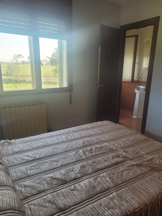 For sale of house in Villaviciosa