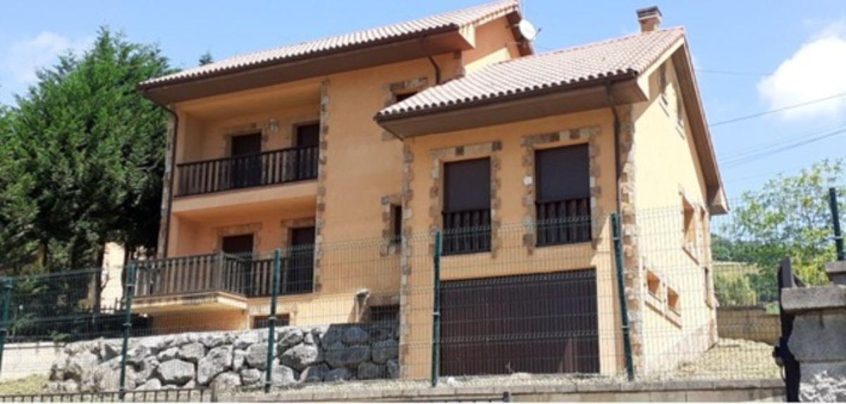 For sale of house in Cabranes