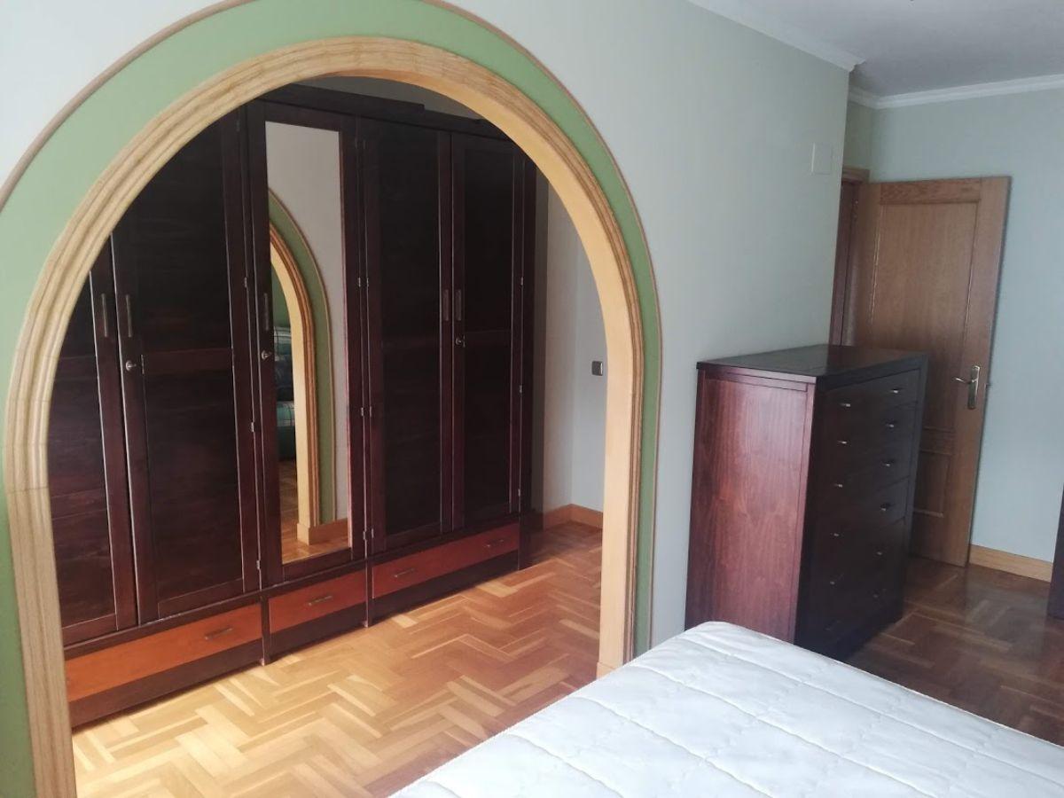 For sale of duplex in Villaviciosa