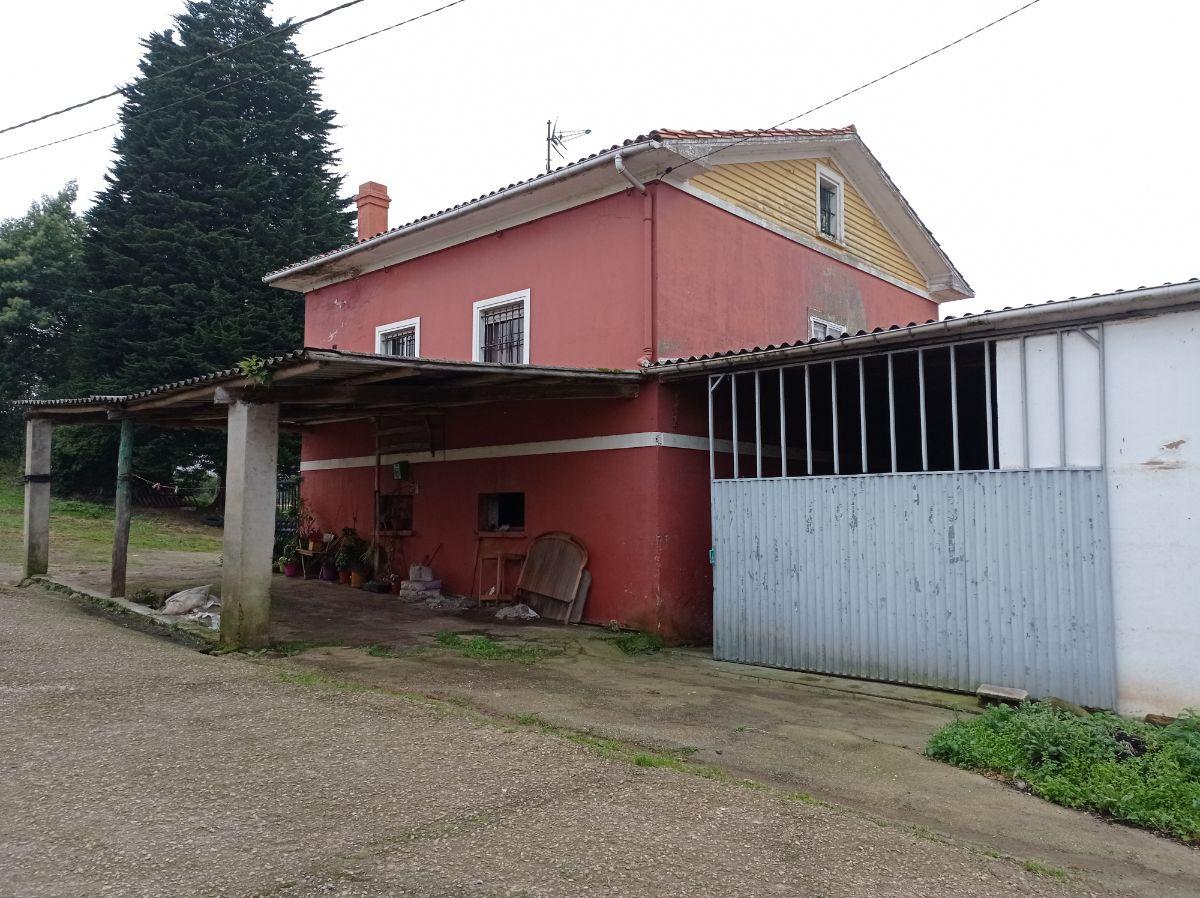 For sale of house in Llanera