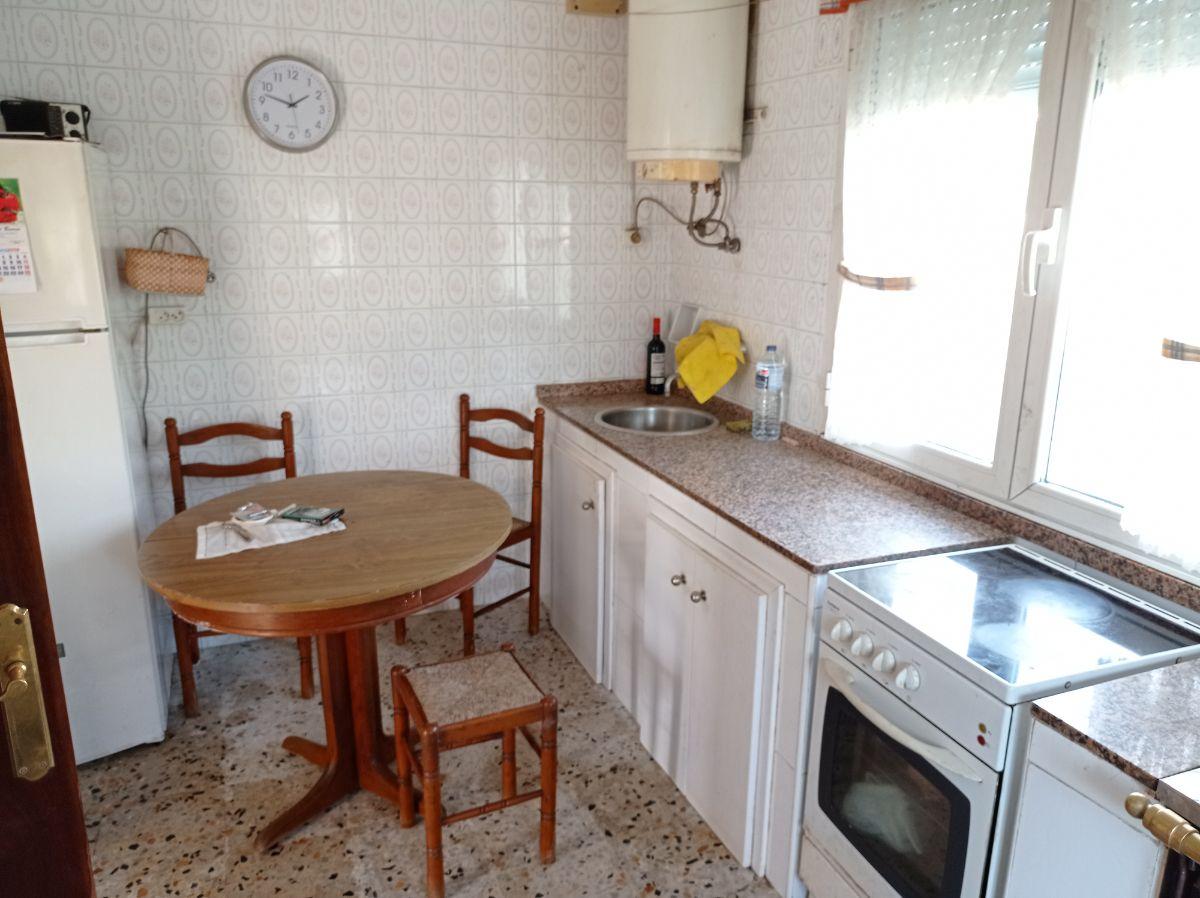 For sale of house in Villaviciosa