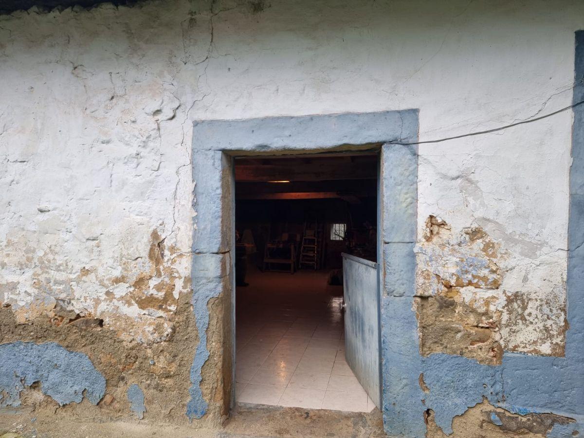 For sale of house in Villaviciosa