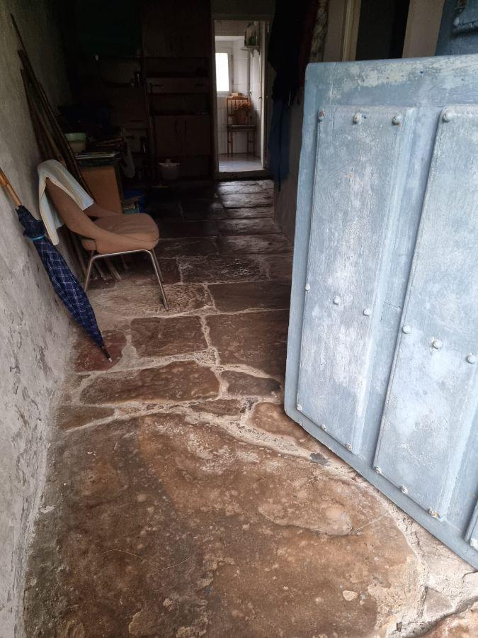 For sale of house in Villaviciosa