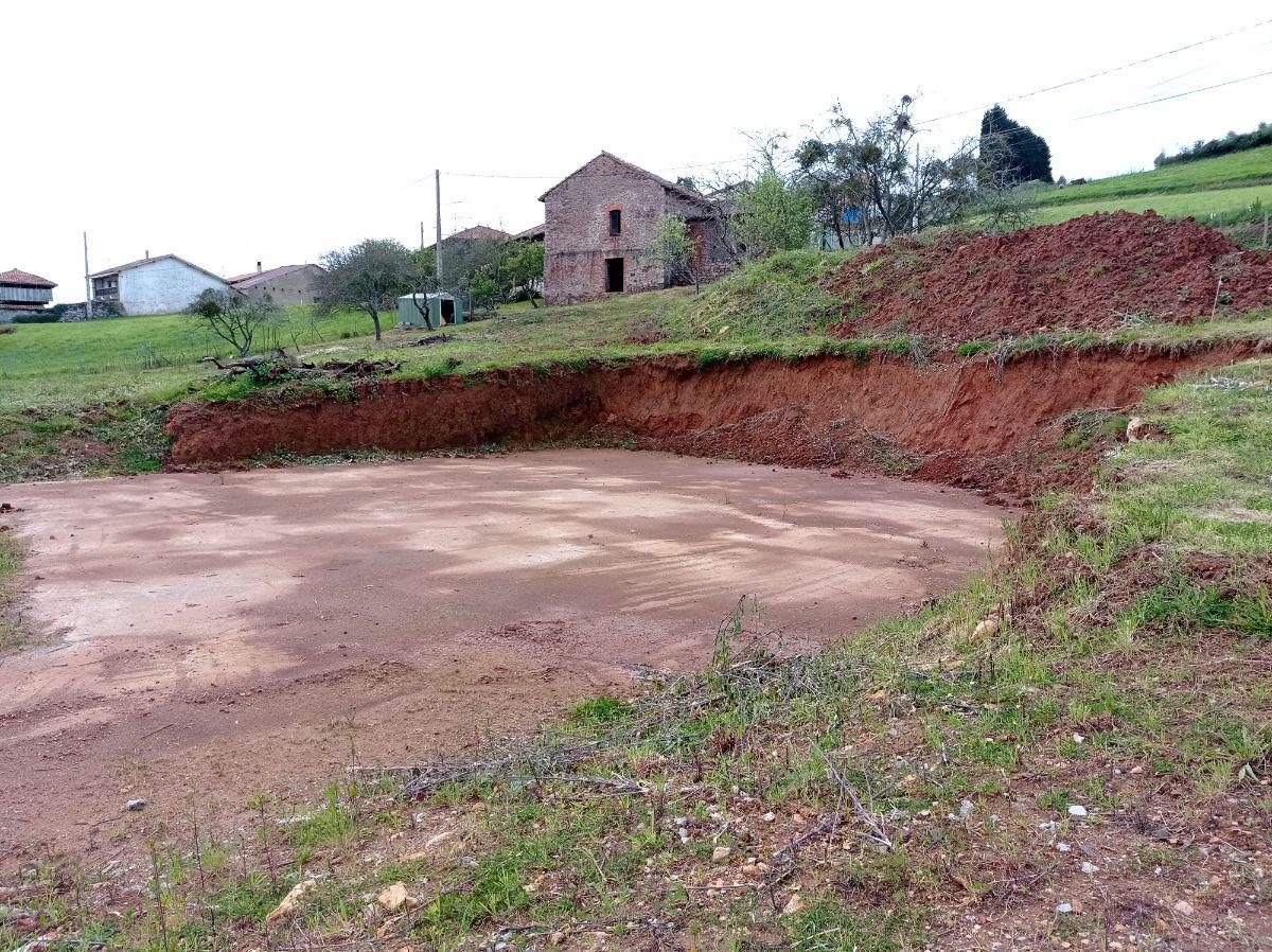 For sale of land in Carreño