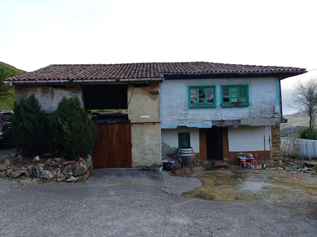 Venta de casa en Villaviciosa