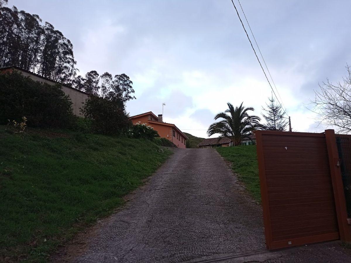 Venta de casa en Villaviciosa