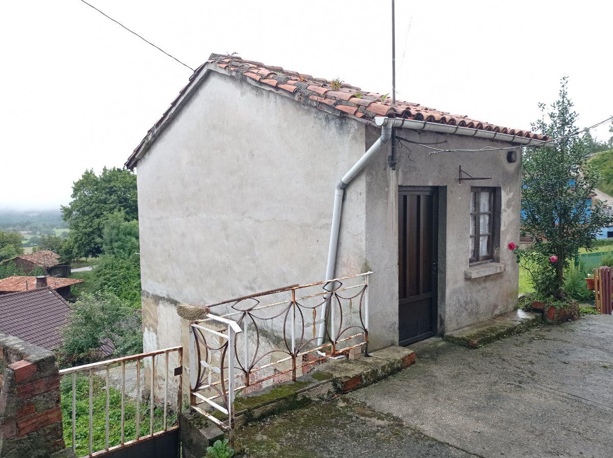 For sale of house in Sariego