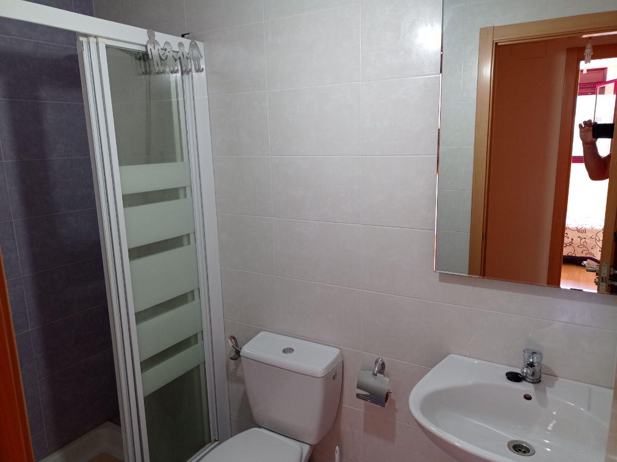 For sale of flat in Villaviciosa