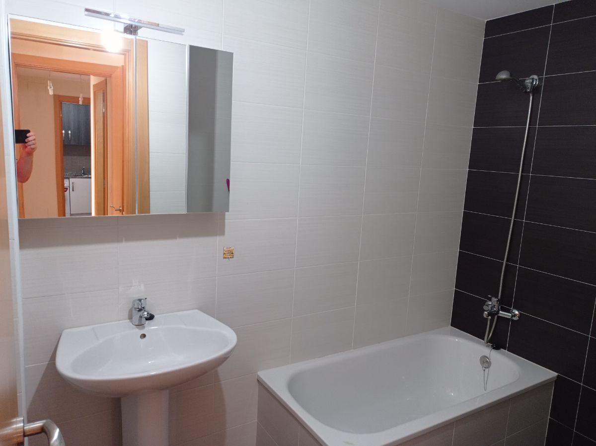 For sale of flat in Villaviciosa
