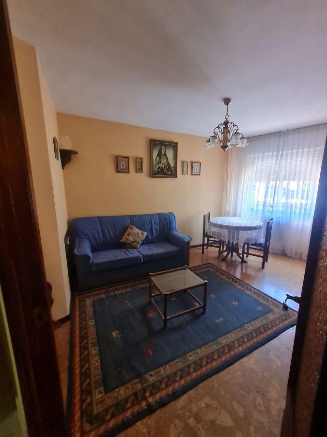 For sale of flat in Villaviciosa