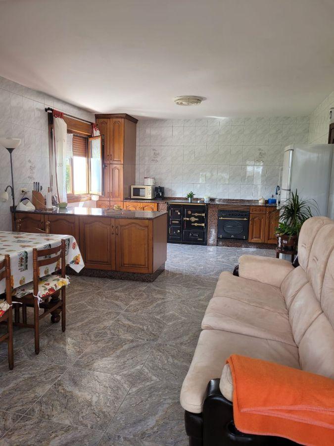 Venta de casa en Villaviciosa