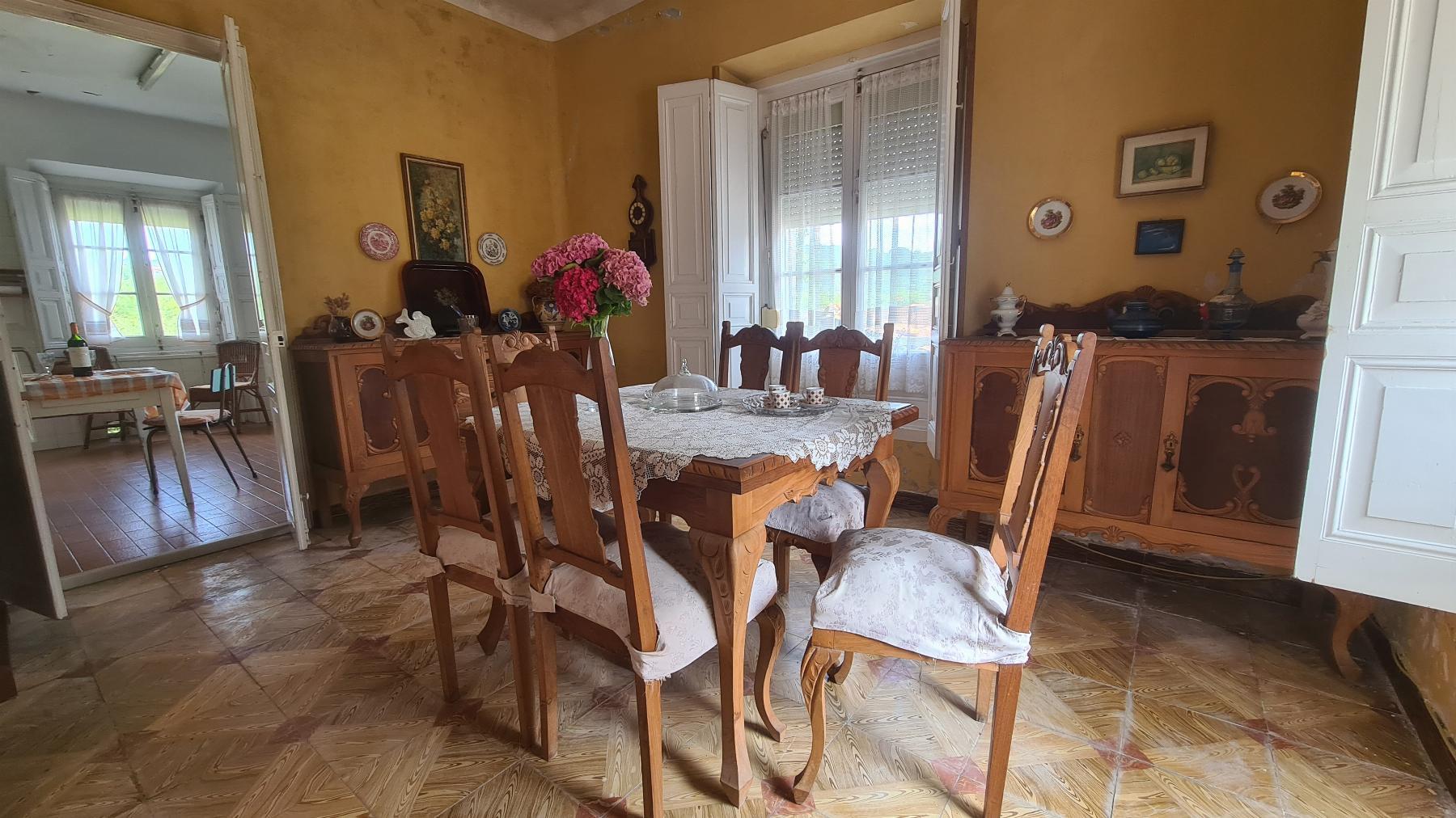 For sale of house in Villaviciosa