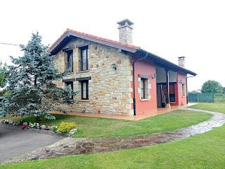 For sale of house in Villaviciosa