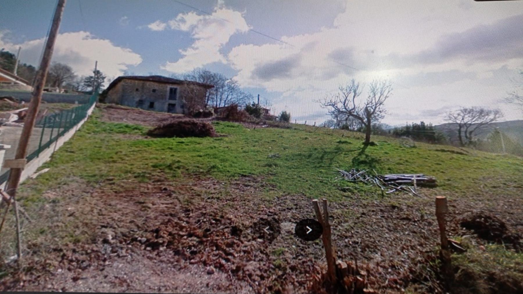For sale of land in Siero