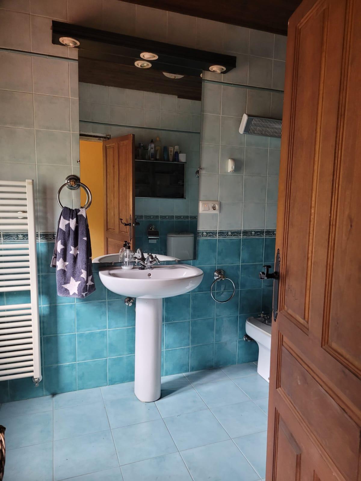 For sale of house in Villaviciosa