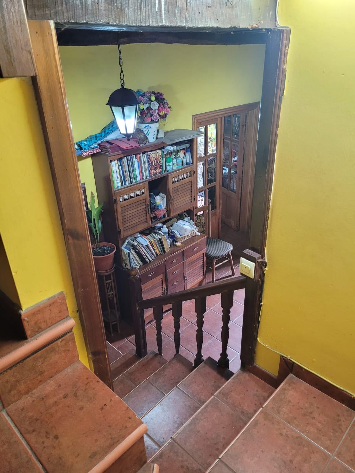 For sale of house in Villaviciosa