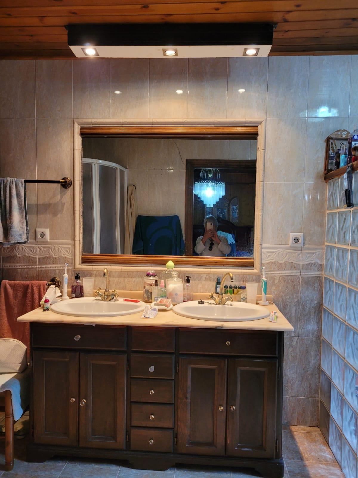 For sale of house in Villaviciosa
