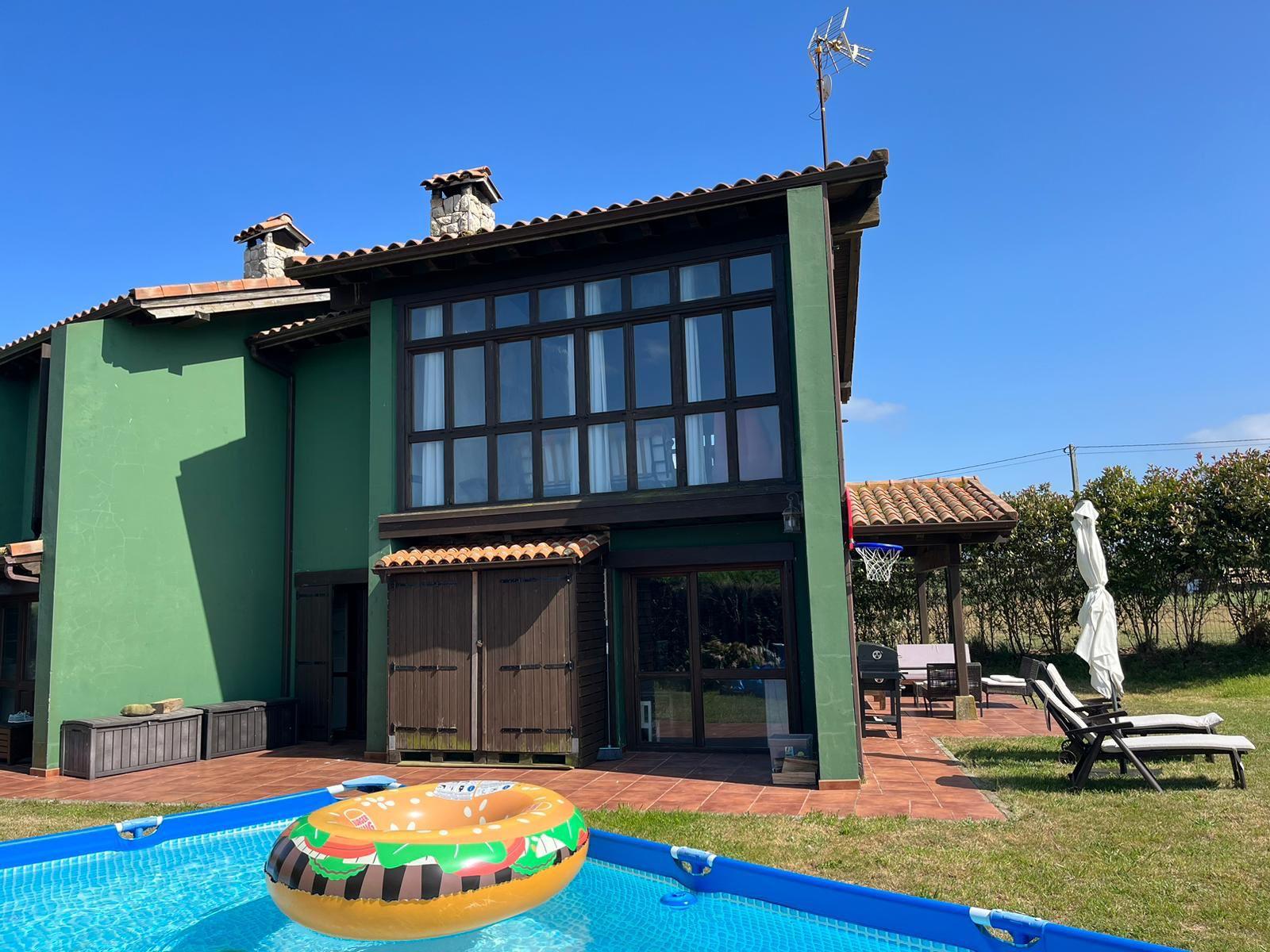 For sale of house in Villaviciosa