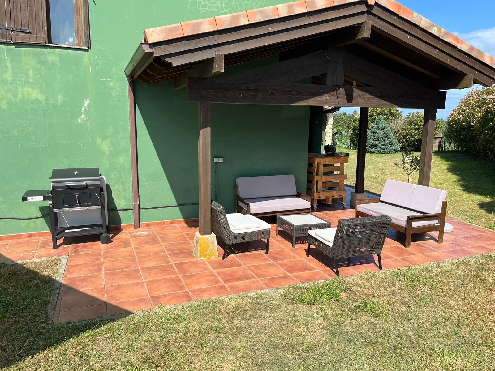 For sale of house in Villaviciosa