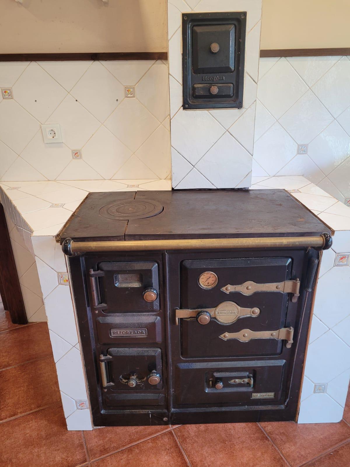 For sale of house in Villaviciosa