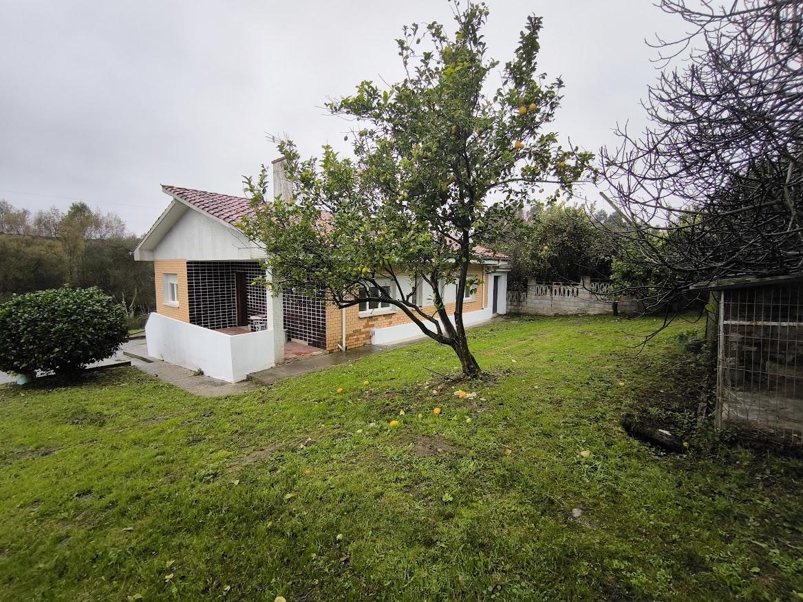For sale of house in Villaviciosa
