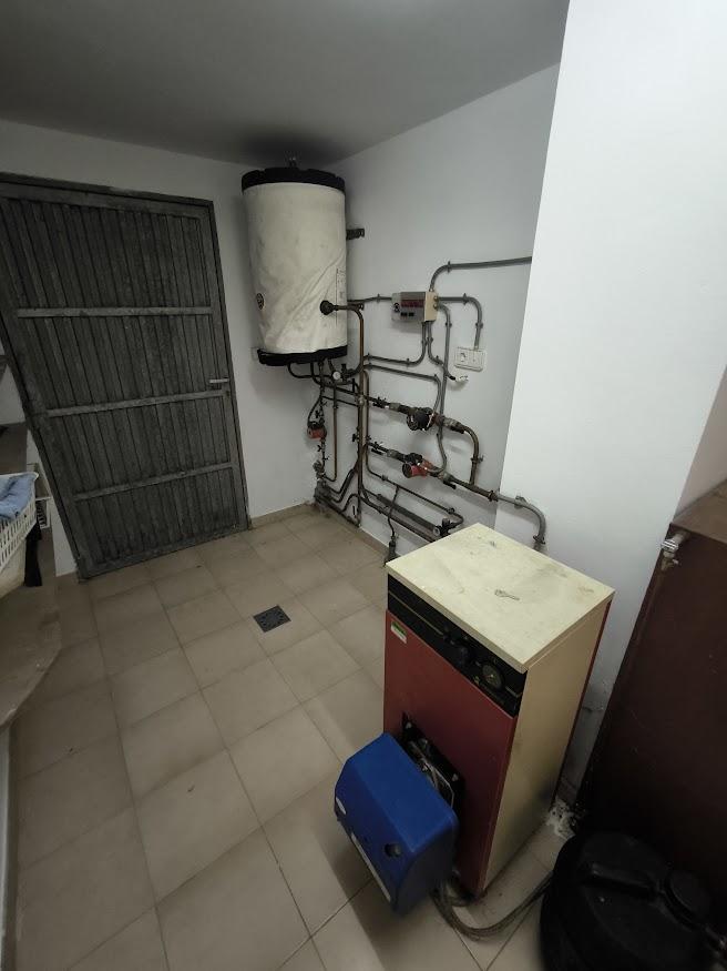 For sale of house in Villaviciosa