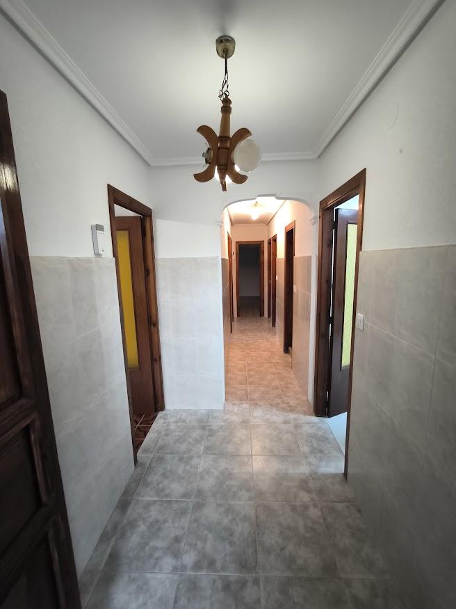 For sale of house in Villaviciosa